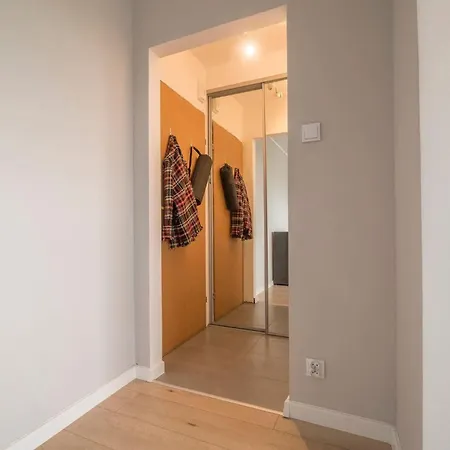 Legnicka Close To The City Center Of By Rent Like Apartment *